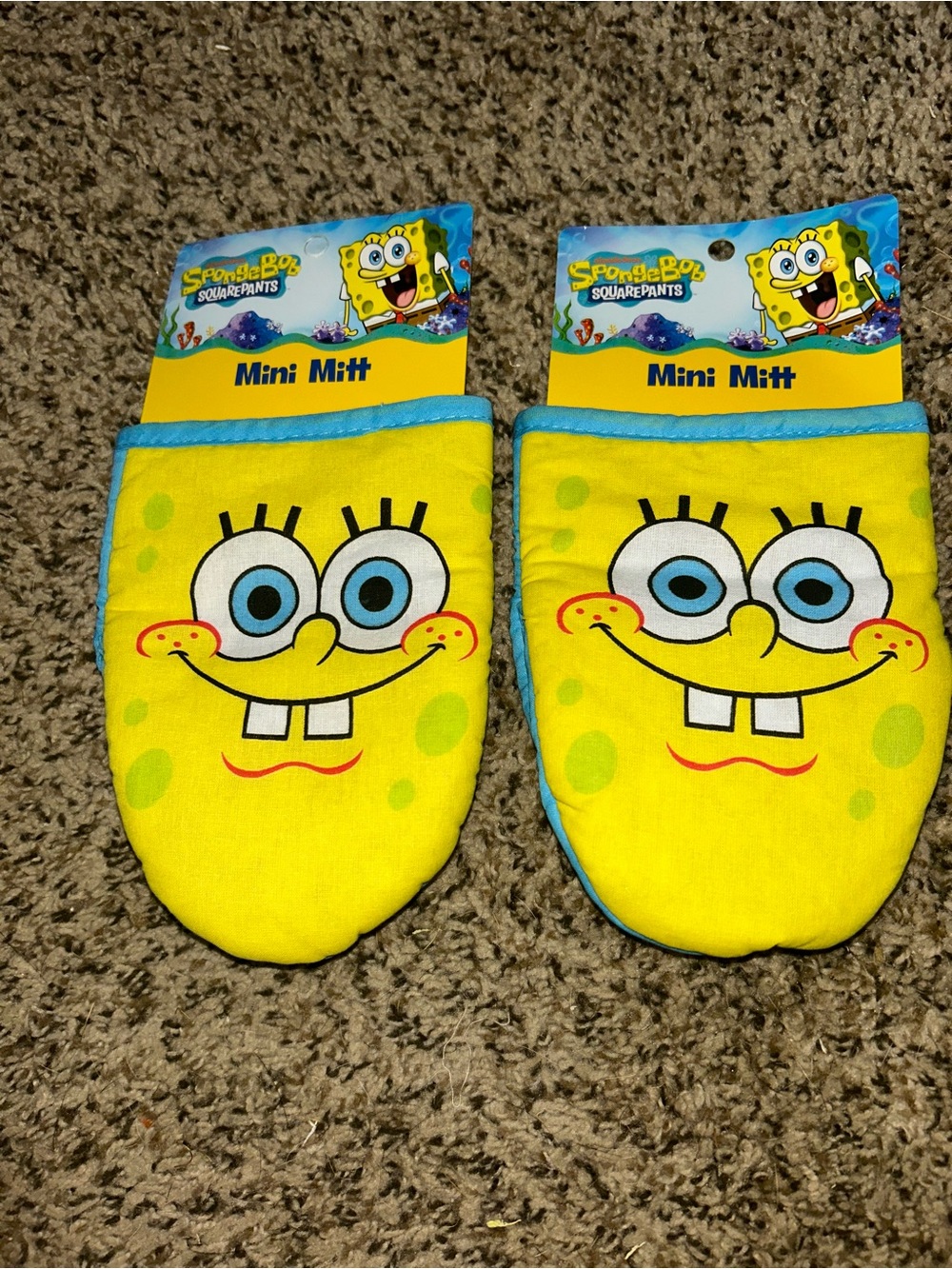 SpongeBob SquarePants Oven Mitts